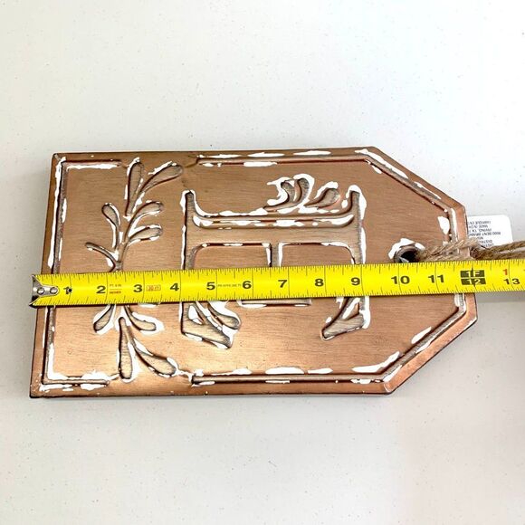Ashland Rustic Farmhouse Metal Letter "E" Monogram Hanging Tag Decor Sign NWT - Picture 4 of 6